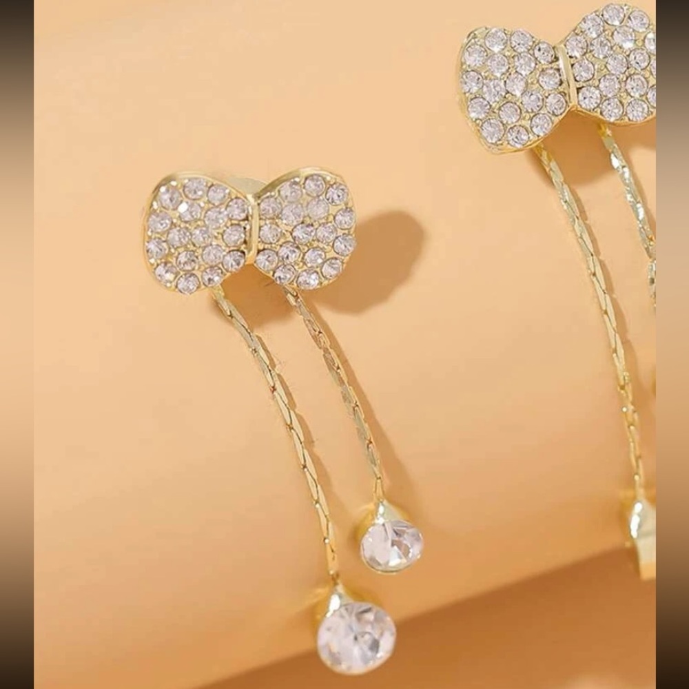 3/$18 Double sided earrings - Picture 3 of 3